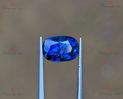 Natürlicher Royalblauer Saphir 3,15 Karat, Kissenschliff loser Edelstein, 9,5 x 6,7 x 6,1 mm, individuelles Schmuckgeschenk für sie