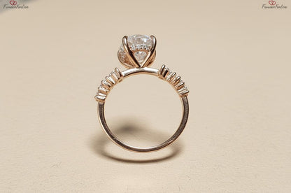 Oval Diamond, Moissanite Engagement Ring