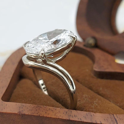 5ct Oval Cut,D VVS2,IGI Certified Oval engagement,lab Diamond Engagement Ring, Lab created Solitaire ring, Bridal Proposal RingGift for her.