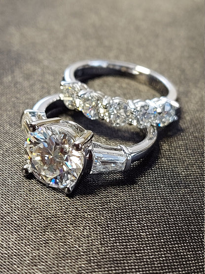 2 Ct Round Moissanite Wedding Band