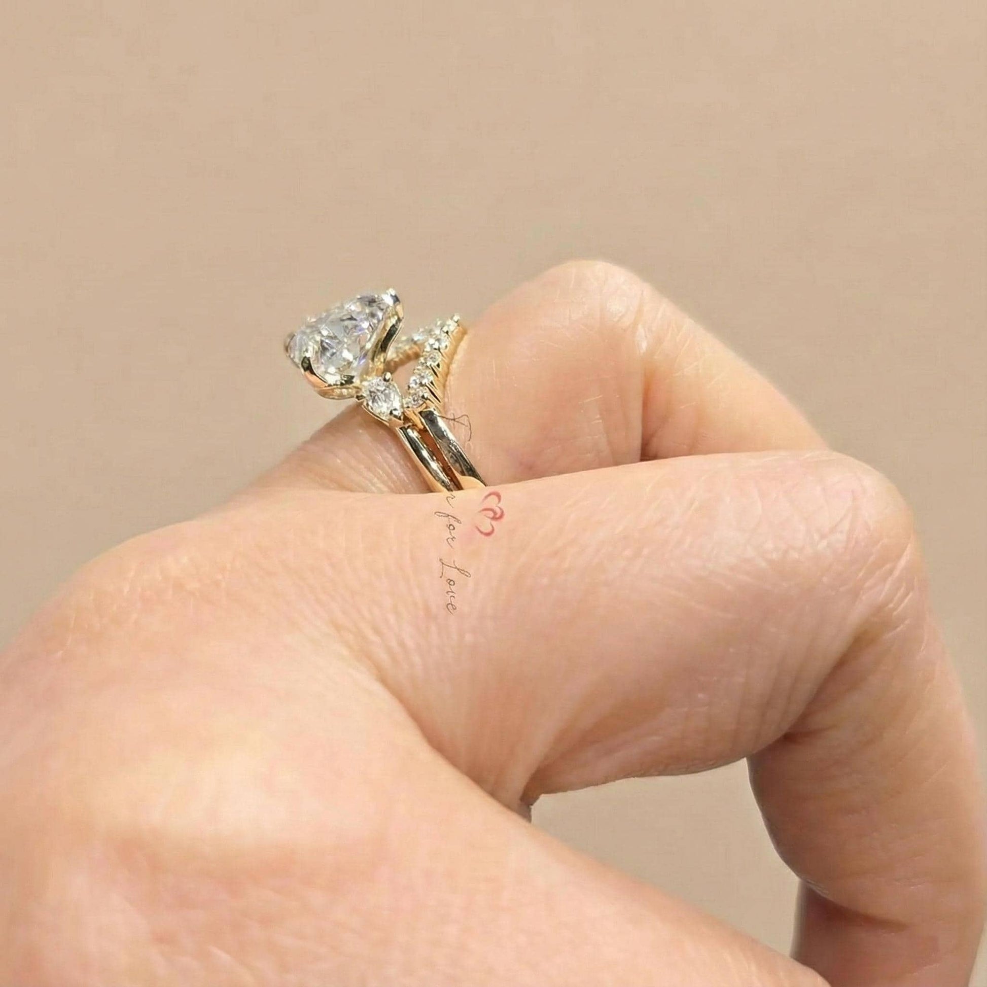 3 Ct Heart Diamond Band