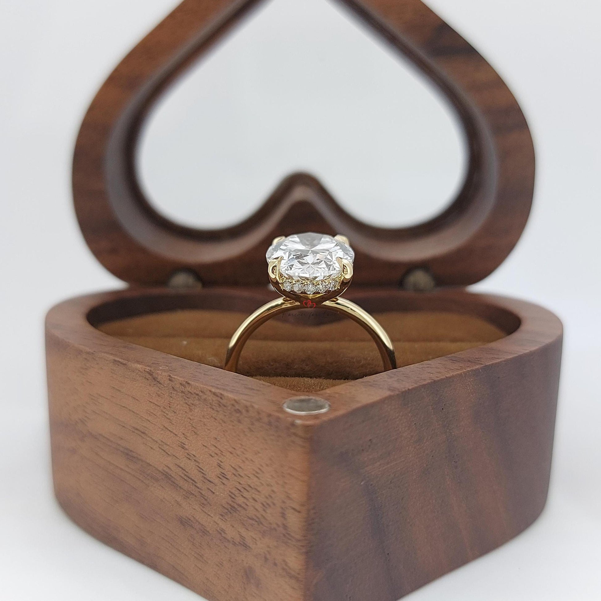4 Ct IGI Certified Oval Lab Diamond Solitaire Engagement Ring