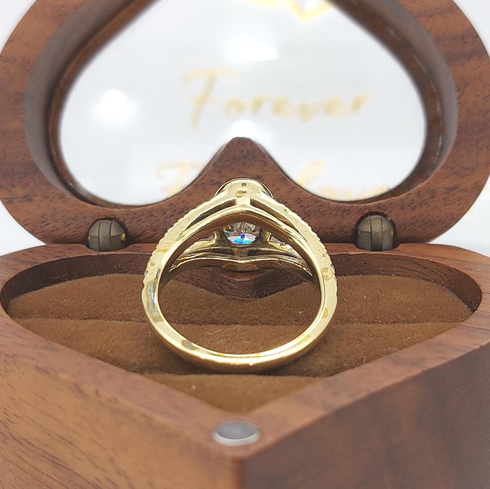 IGI Certified Oval Lab Diamond Band