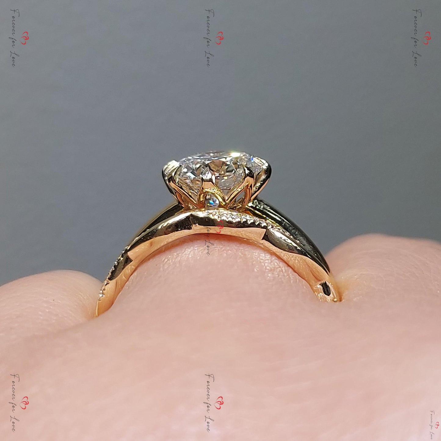 Antiker runder Diamant-Verlobungsring, runder Diamant-Cluster-Ring aus Labor, Gelbgold Diamantring, runder Vintage-Brautschmuck, Jubiläumsgeschenk Round cut Moissanite engagement ring in 935er Argentium Silber — custom handcrafted by Forever For Love