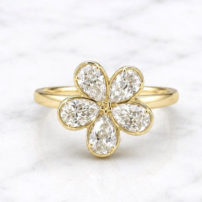 Pear Lab Diamond Ring