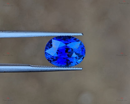 Cornflower Blue Sapphire 4.07 Carats, Natural Ceylon Oval shaped Loose Gemstone, 10.45 x 8.3 x 6mm, Custom Jewelry Gift for Her