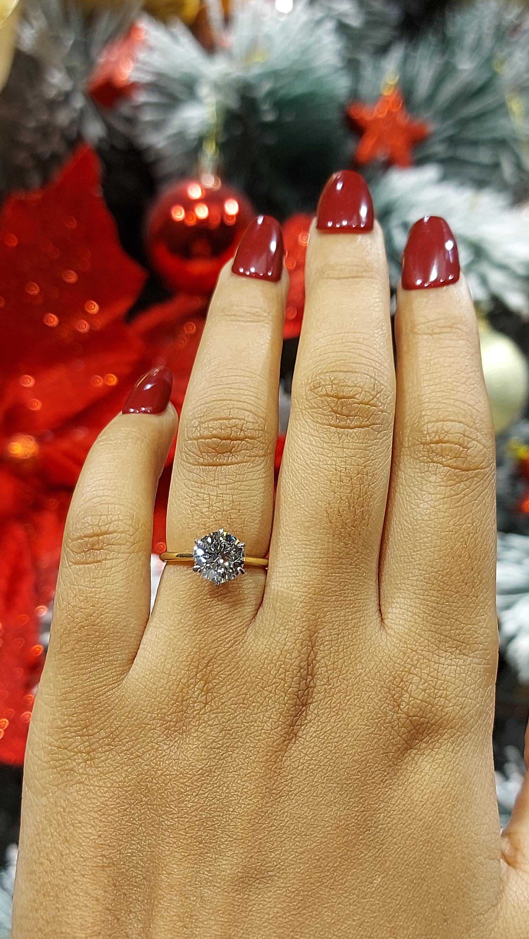 1.5 Ct IGI Certified Round Diamond Engagement Ring