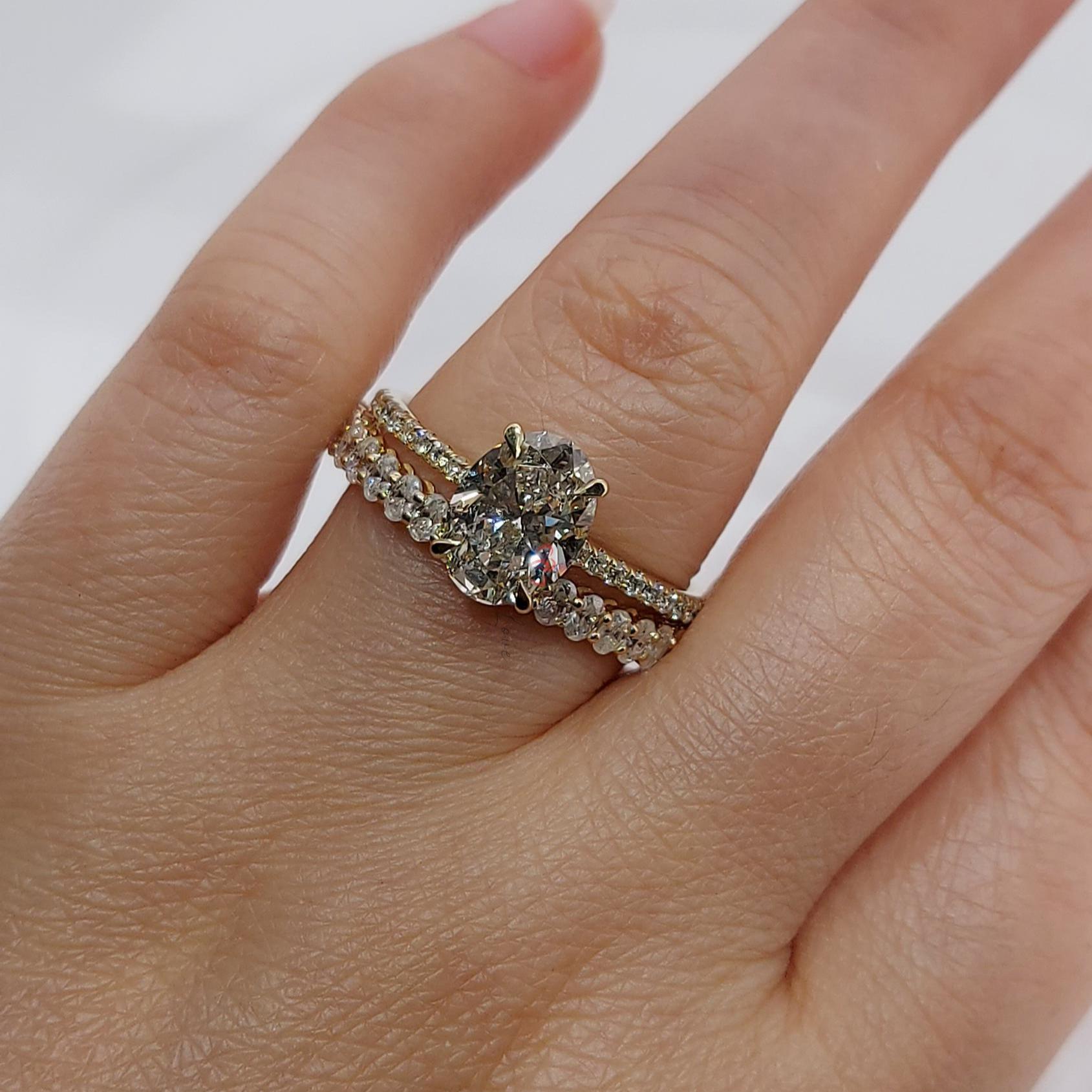 2.5 Ct IGI Certified Oval Lab Diamond Solitaire Engagement Ring
