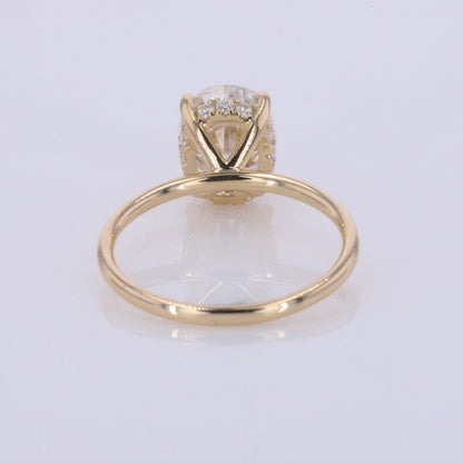 2 Ct Oval Diamond, Moissanite Halo Engagement Ring