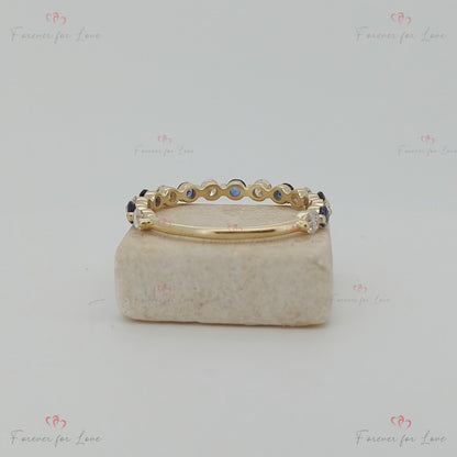 Round Diamond, Sapphire Eternity Band