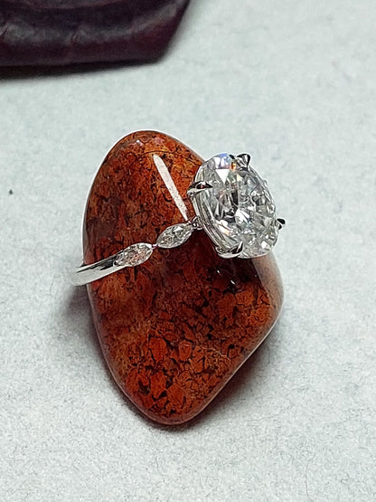 2 Ct Oval Diamond, Moissanite Engagement Ring
