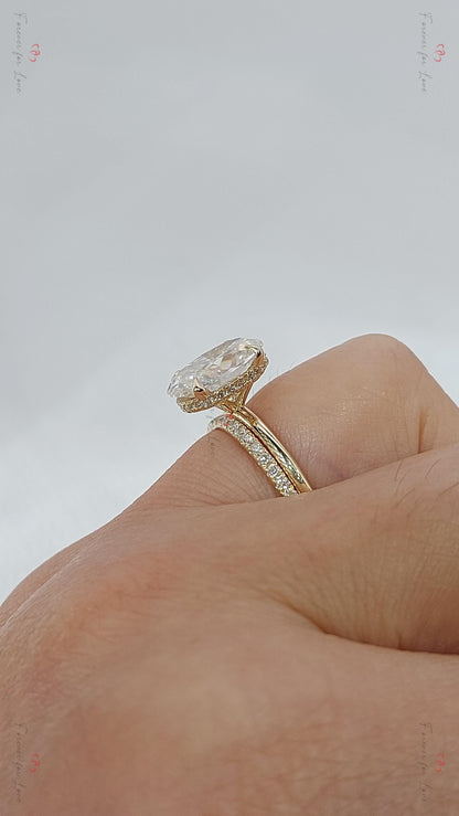 3 Ct Oval Moissanite Eternity Band