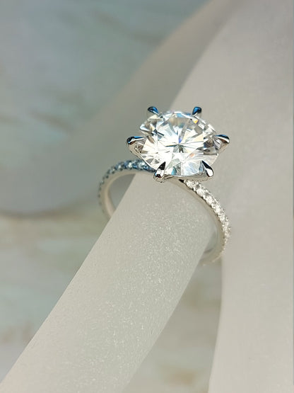 4 Ct IGI Certified Round Lab Diamond Solitaire Ring