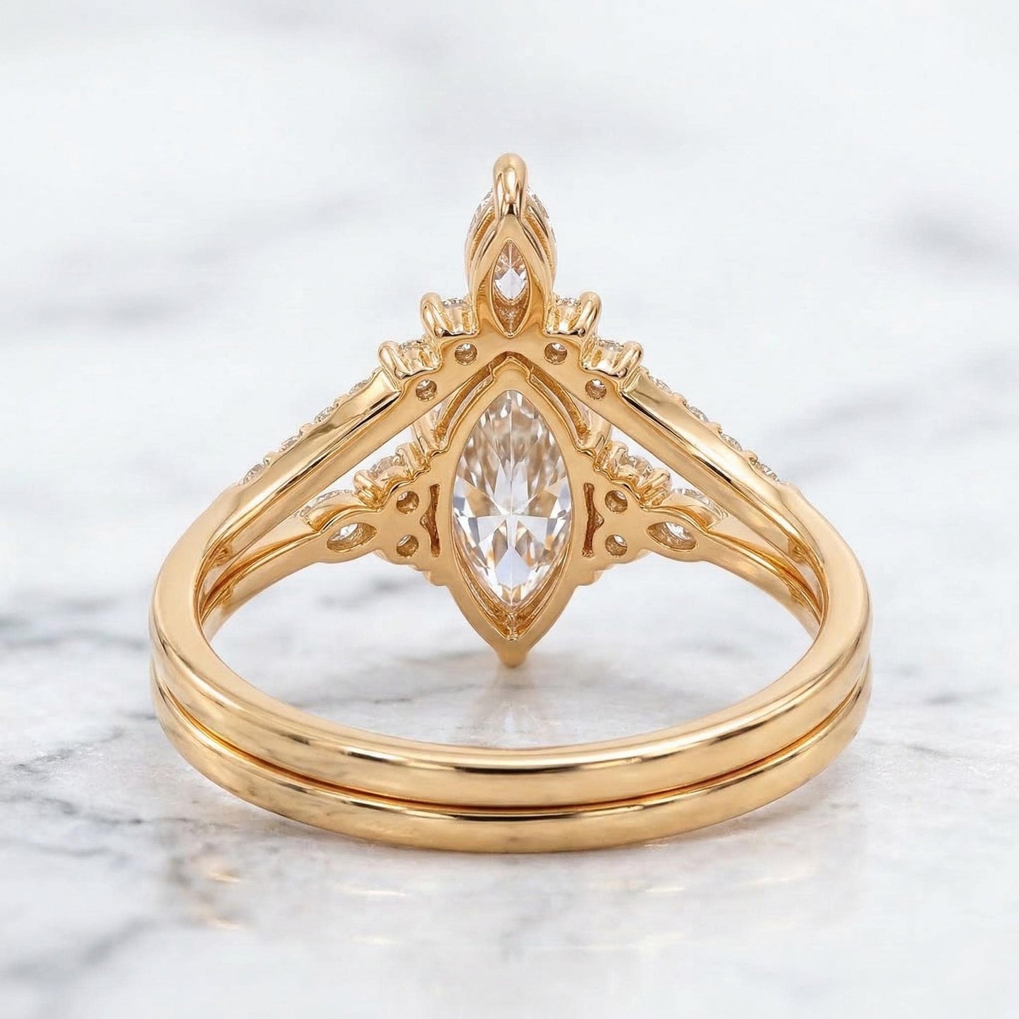 1 Karat Marquise Labor-Diamant Vintage Brautset Marquise cut Moissanite engagement ring in 935er Argentium Silber — custom handcrafted by Forever For Love