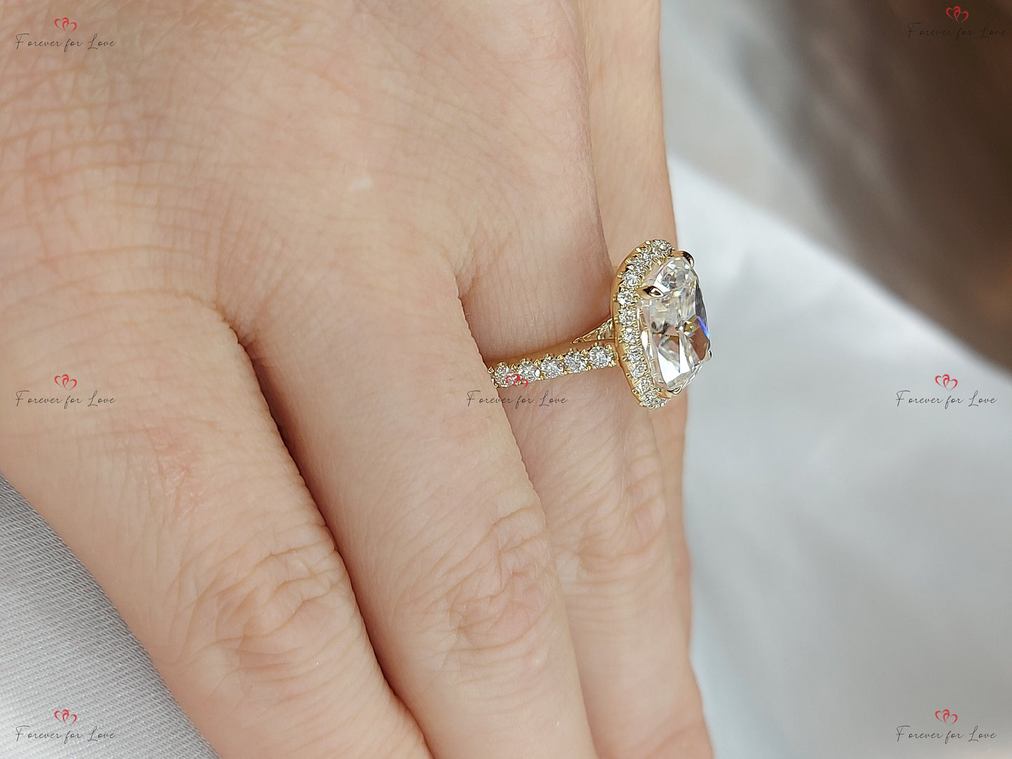 Bague de fiançailles auréole cachée moissanite, diamant coussin Cushion cut 1Ct Moissanite taille brillant engagement ring in Gold or Platinum — custom handcrafted by Forever For Love