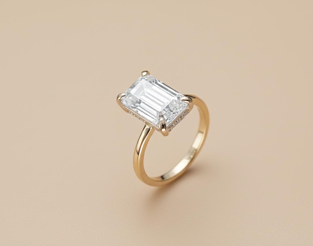 5 Karat Smaragd Diamant, Moissanit, Smaragd Solitär Verlobungsring Emerald cut Moissanite engagement ring in 935 Argentium Silber — custom handcrafted by Forever For Love