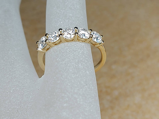 2 Ct Round Moissanite Wedding Band