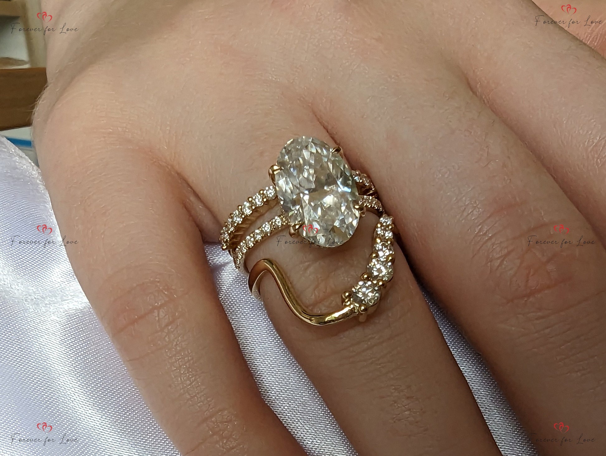 6 Ct Oval Diamond, Moissanite Solitaire Engagement Ring