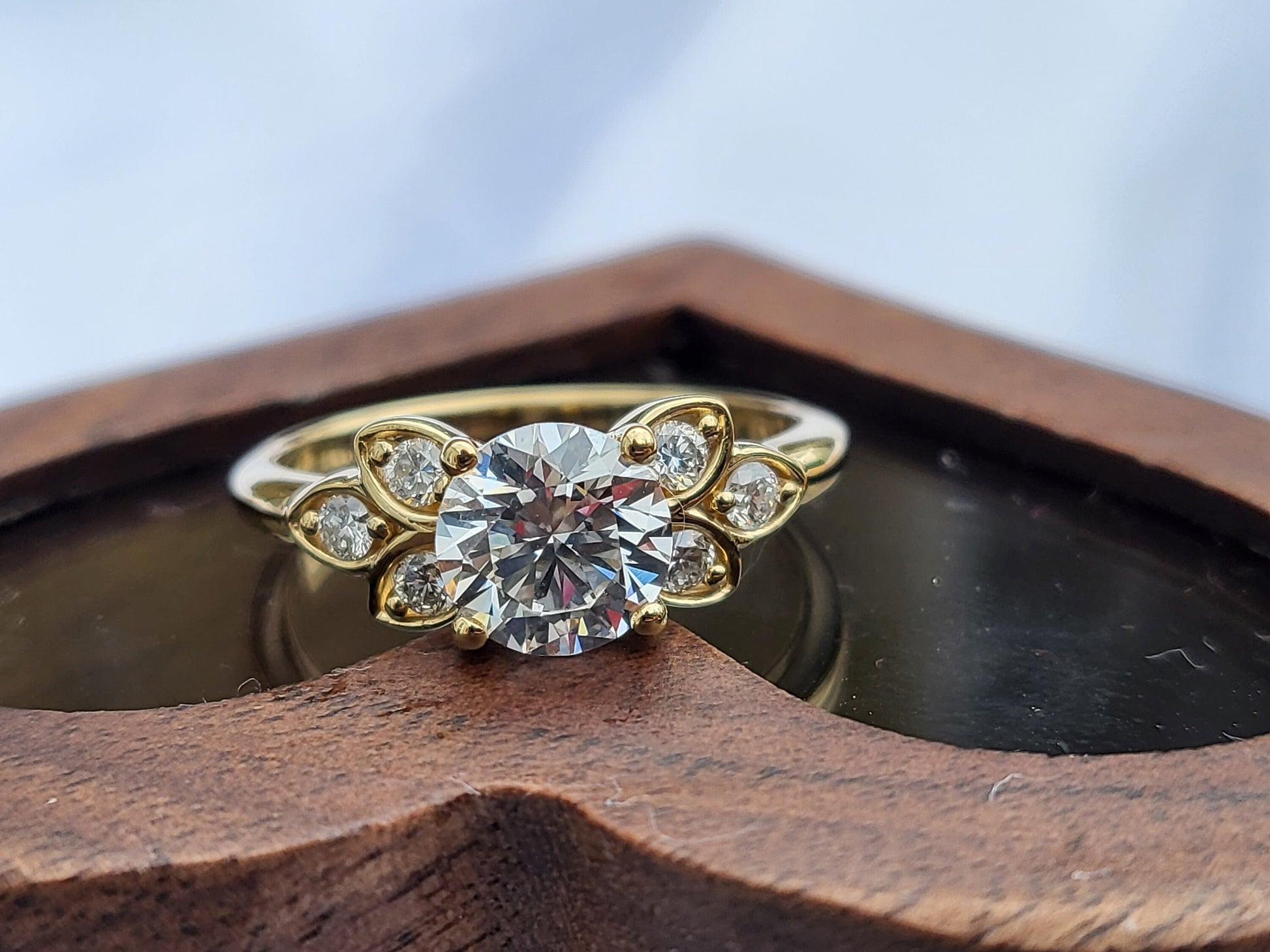 1 Ct IGI Certified Round Lab Diamond Three Stone Engagement Ring