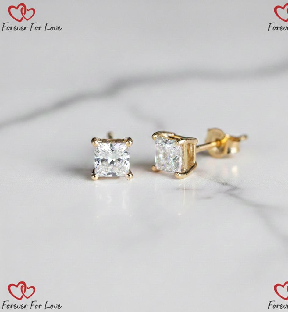 1,57 TCW Prinzessin Diamant Ohrstecker, EF/VS Laborgezüchtete Diamant Ohrstecker mit Steckerverschluss, Diamantohrstecker für Damen und Mädchen, Hochzeits-Ohrringe Moissanite engagement ring in Gold or Platinum — custom handcrafted by Forever For Love
