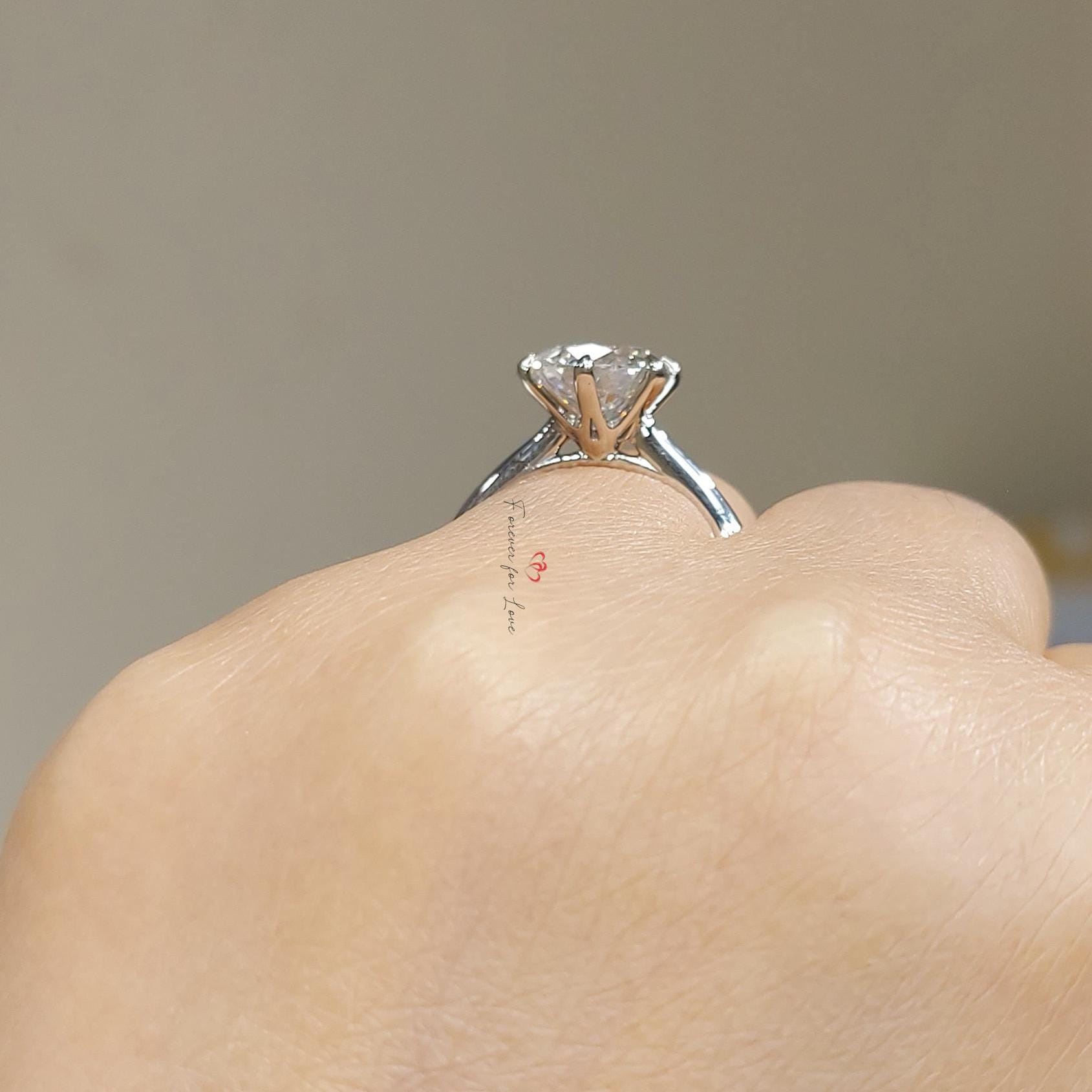 4 Ct Round Diamond Solitaire Engagement Ring