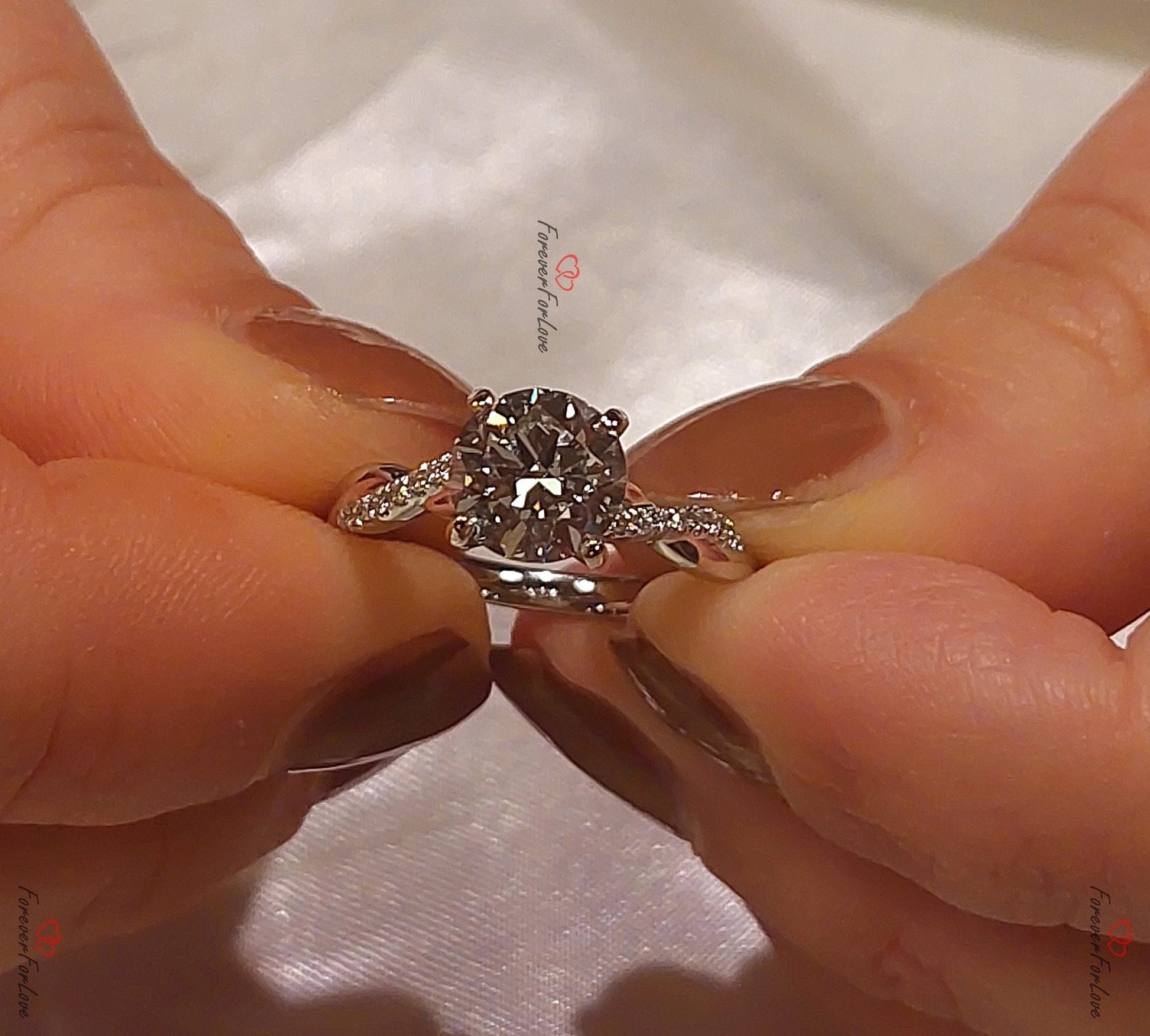 1.5 Ct IGI Certified Round Lab Diamond Solitaire Engagement Ring