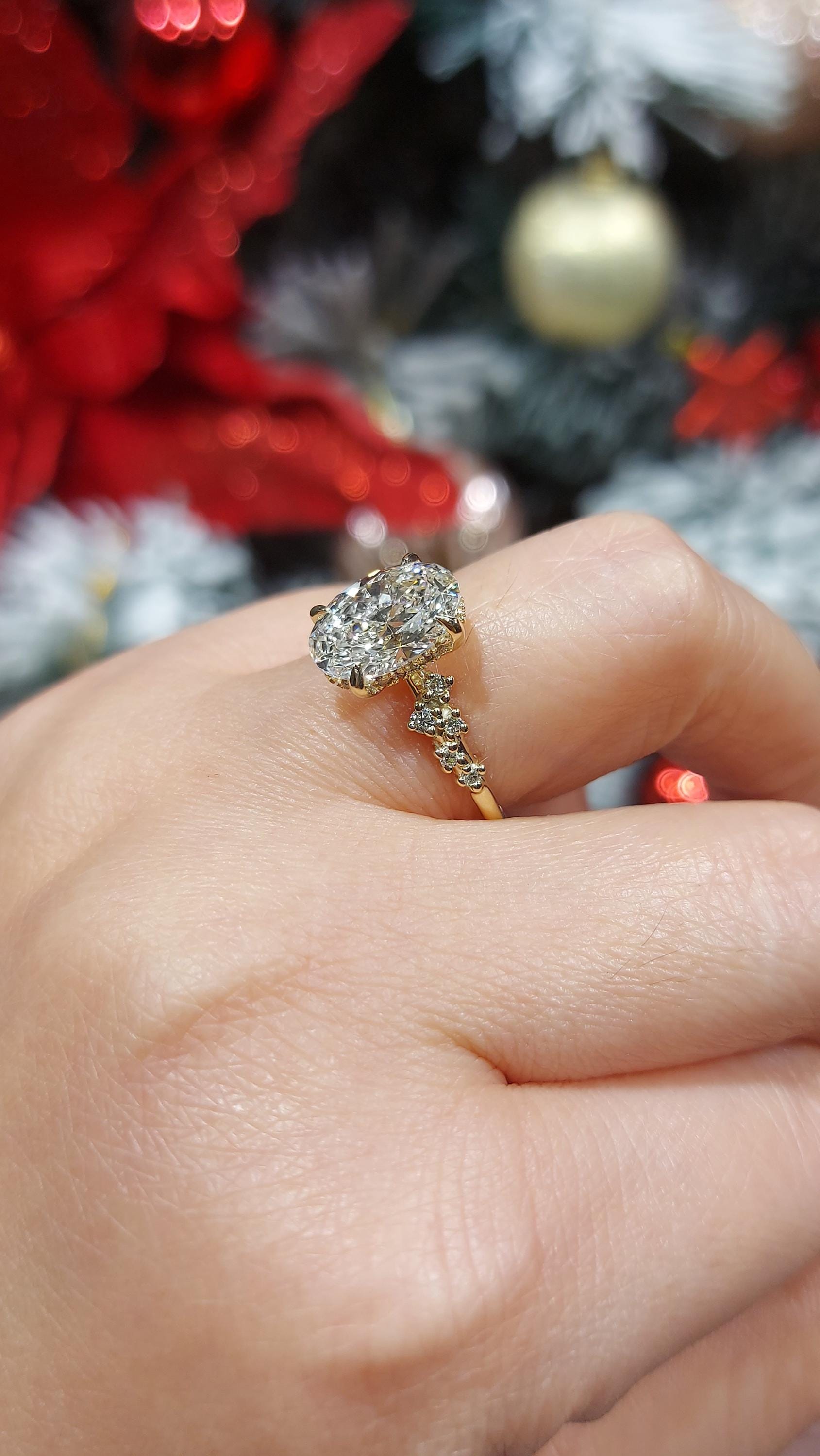3.5 Ct IGI Certified Oval Lab Diamond Band