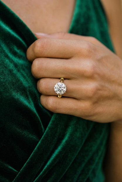 4 Ct IGI Certified Round Lab Diamond Solitaire Engagement Ring