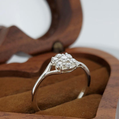 0.18 Ct IGI Certified Round Diamond Band