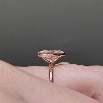 3 Ct Oval Diamond, Moissanite Solitaire Engagement Ring