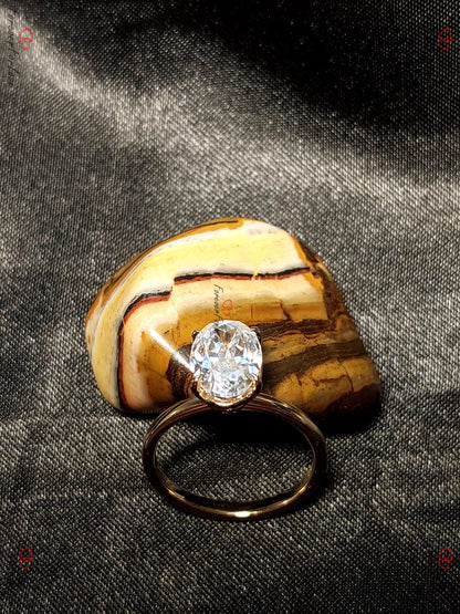2 Ct Oval Moissanite Engagement Ring