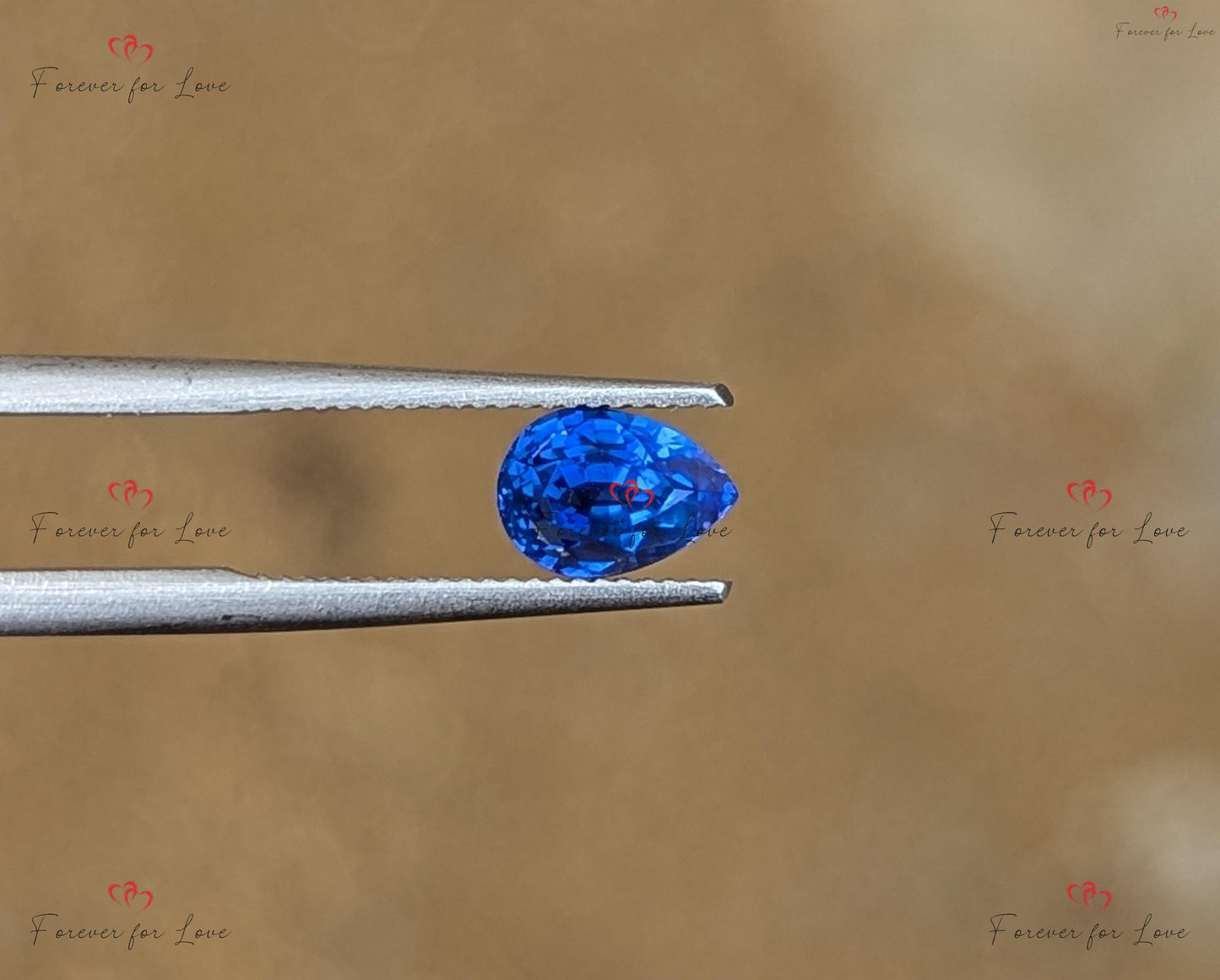 Blauer Saphir 1,20 Karat, leuchtend intensiver blauer, birnenförmiger loser Edelstein, 6,1 x 4,7 x 4,7 mm, unbehandelter Saphir aus Sri Lanka Moissanite engagement ring in Gold or Platinum — custom handcrafted by Forever For Love