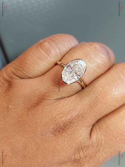 4 Ct Oval Diamond, Moissanite Solitaire Engagement Ring