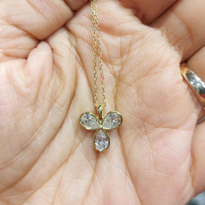 Birnen-Diamant-Kleeblatt-Halskette, 14 Karat Gelbgold, zierlicher minimalistischer Herzanhänger, echte Diamant-Damenhalskette, besonderes Geschenk für sie.