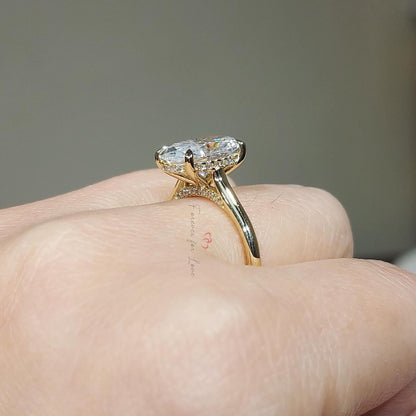 5 Ct Oval Diamond, Moissanite Halo Engagement Ring