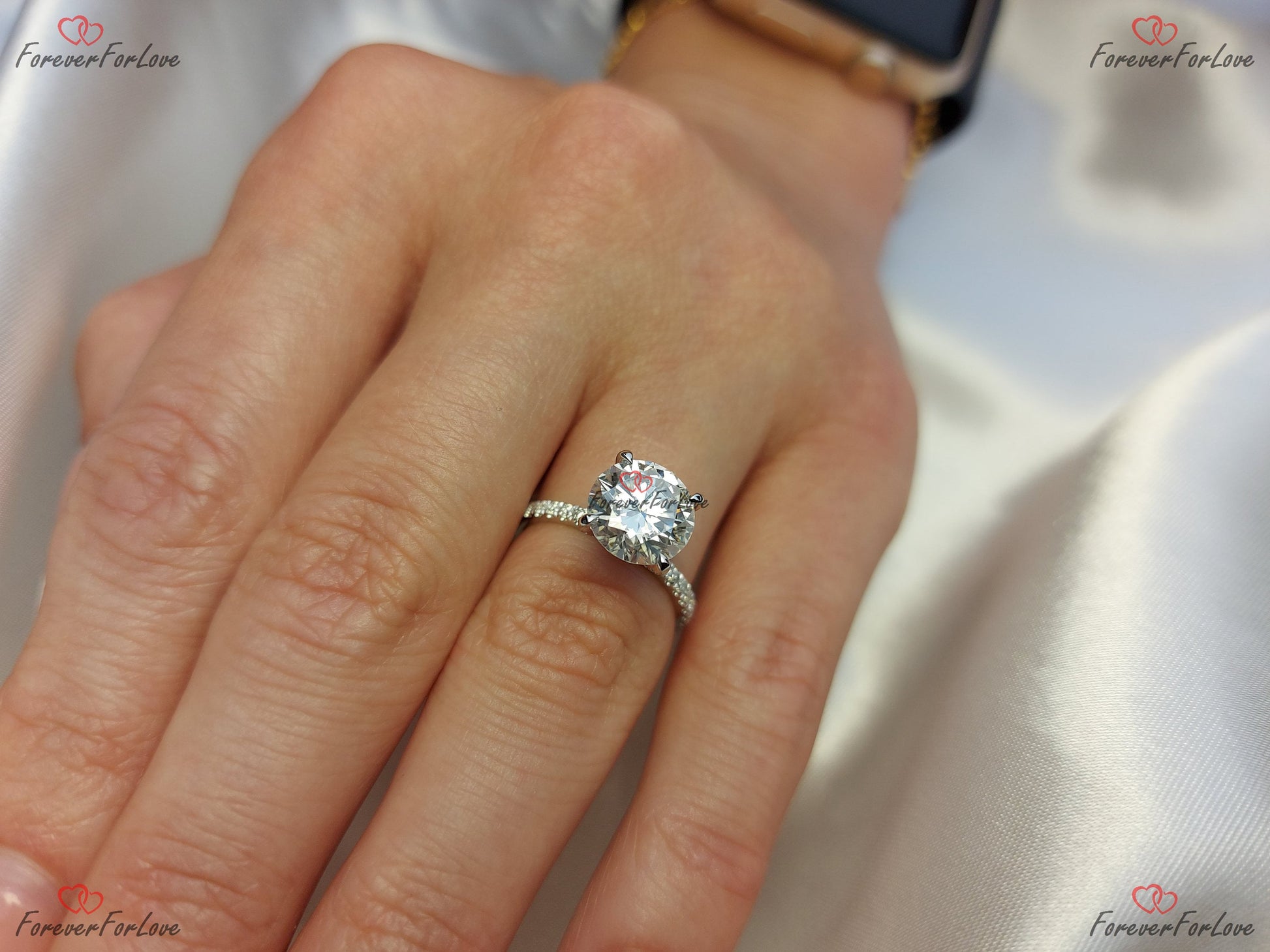 1.5 Ct Round Diamond Solitaire Engagement Ring