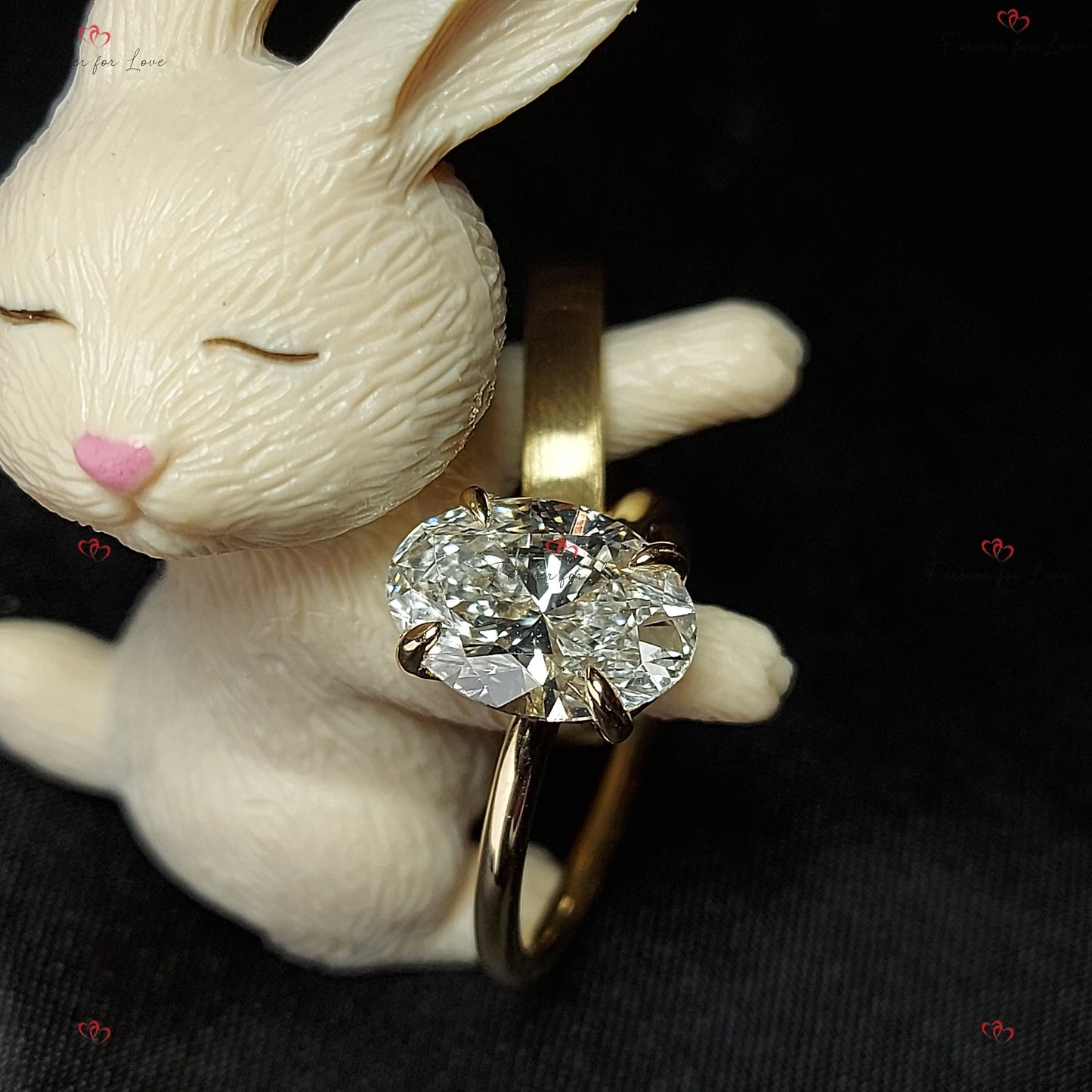 Ensemble de mariée avec panier en diamant de laboratoire ovale de 4 carats Oval cut Moissanite taille brillant engagement ring in Gold or Platinum — custom handcrafted by Forever For Love