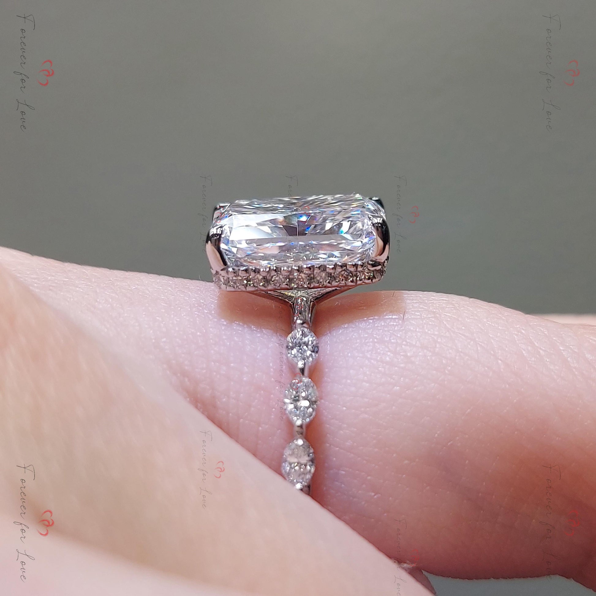 4 Ct IGI Certified Radiant Lab Diamond Solitaire Engagement Ring