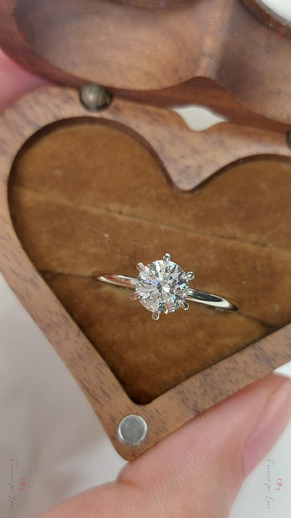1 Ct Round Lab Diamond Solitaire Engagement Ring