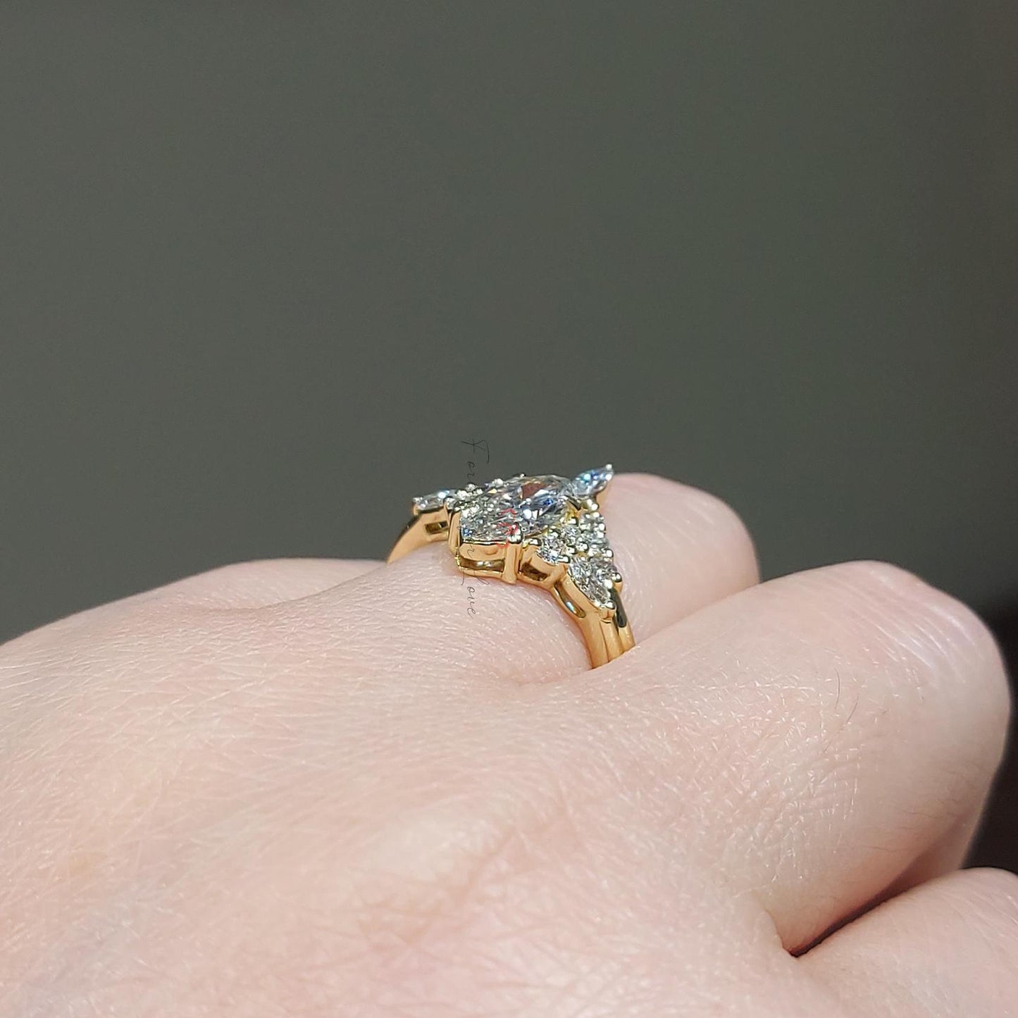 1 Karat Marquise Labor-Diamant Pavé Brautset Marquise cut Moissanite engagement ring in 935er Argentium Silber — custom handcrafted by Forever For Love