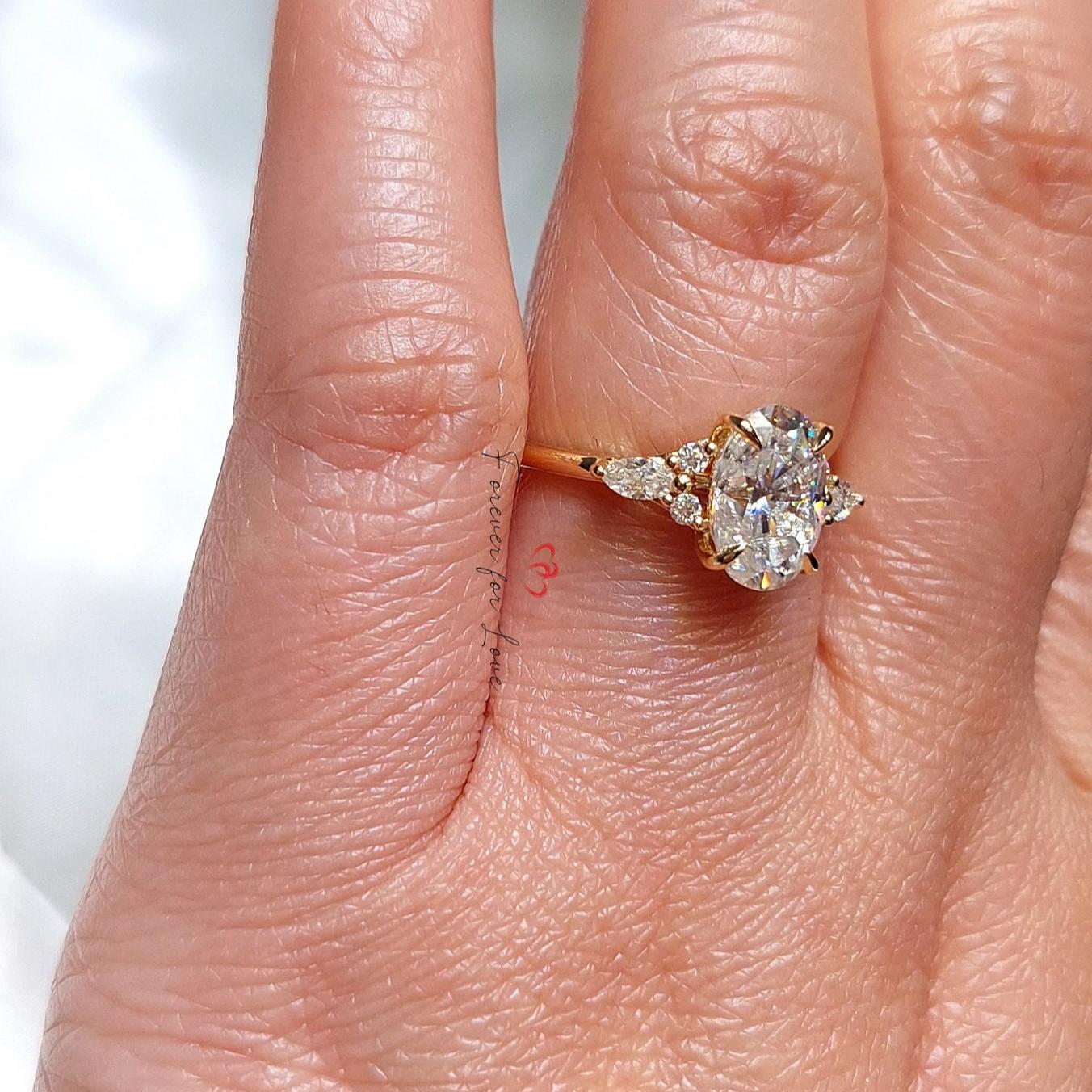 Bague de Fiançailles Ovale Diamant Moissanite Oval cut Moissanite engagement ring in Gold or Platinum — custom handcrafted by Forever For Love