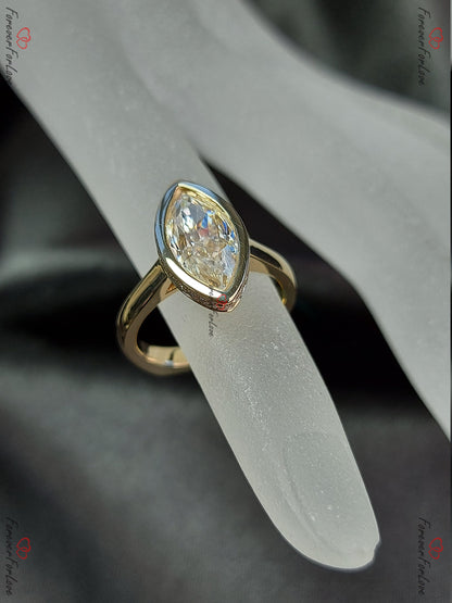 Marquise Diamond, Moissanite Engagement Ring