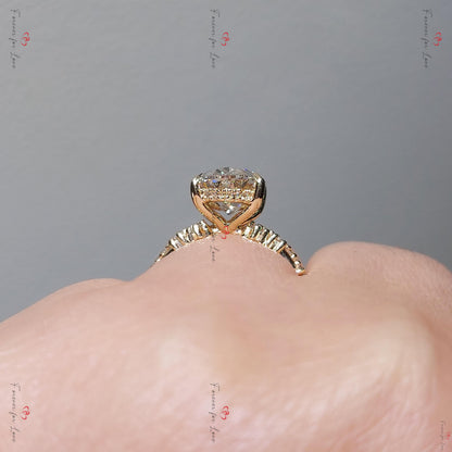 4 Ct IGI Certified Oval Lab Diamond Band