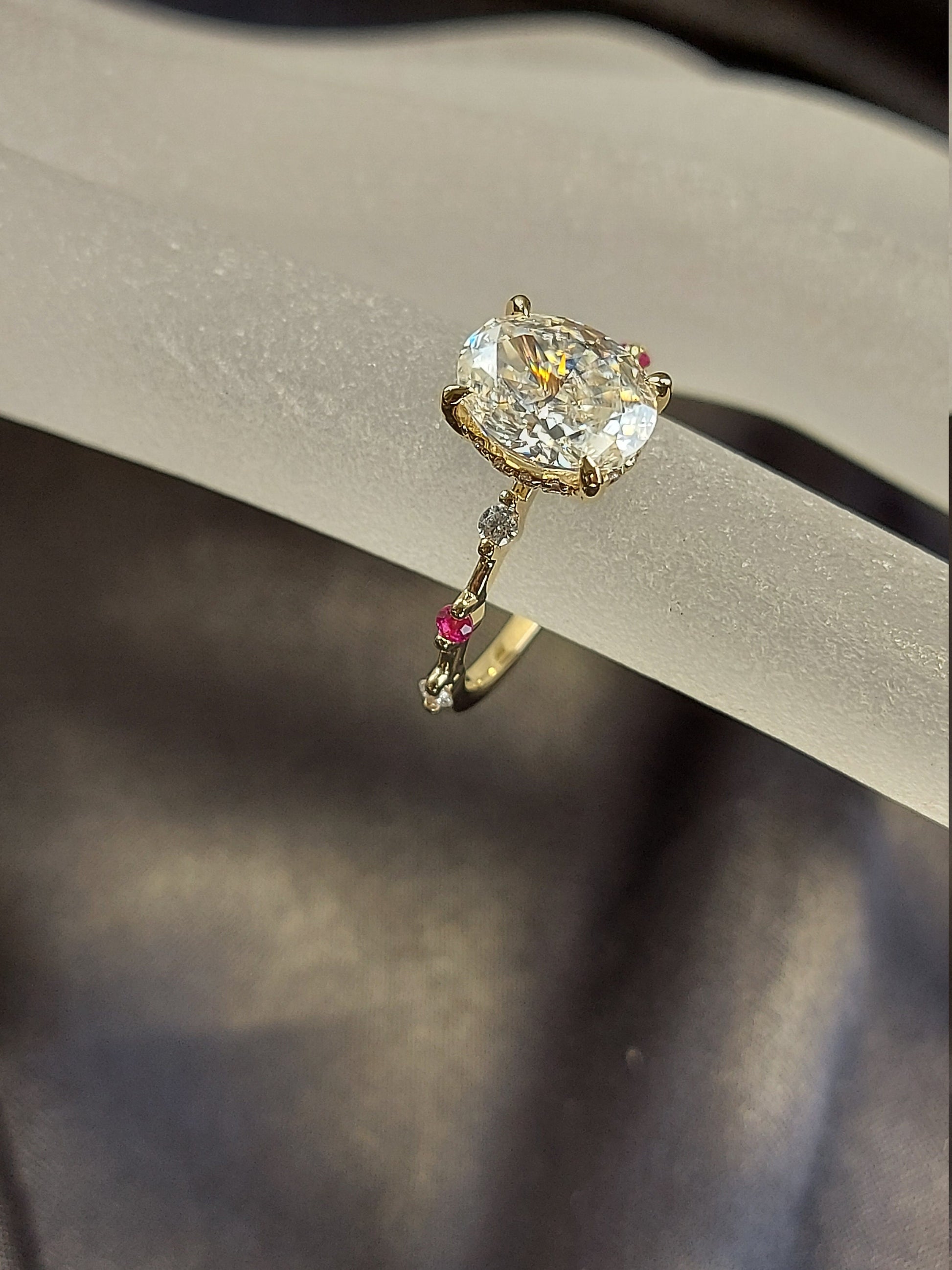 2 Ct Oval Moissanite Engagement Ring
