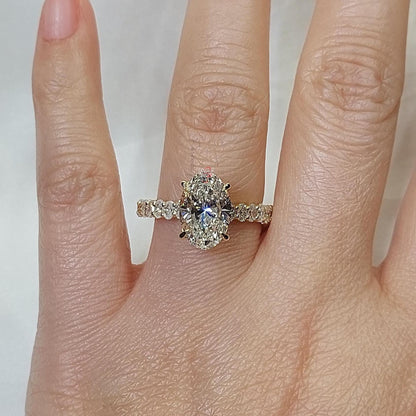 Oval Lab Diamond Ring