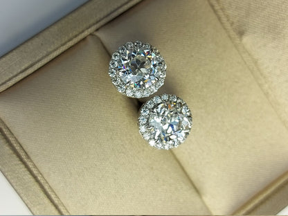 5 Karat Old Mine Cut Halo Runde Ohrstecker mit Schraubverschluss aus massivem 14 Karat Weißgold Vintage Diamant-Ohrstecker