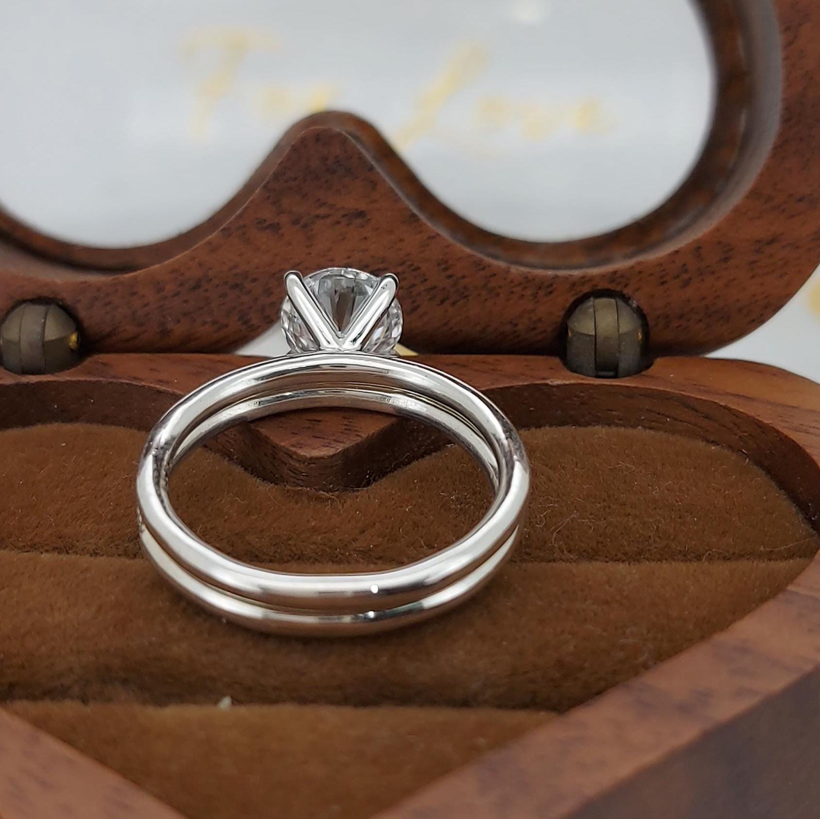 1 Ct Round Lab Diamond Engagement Ring