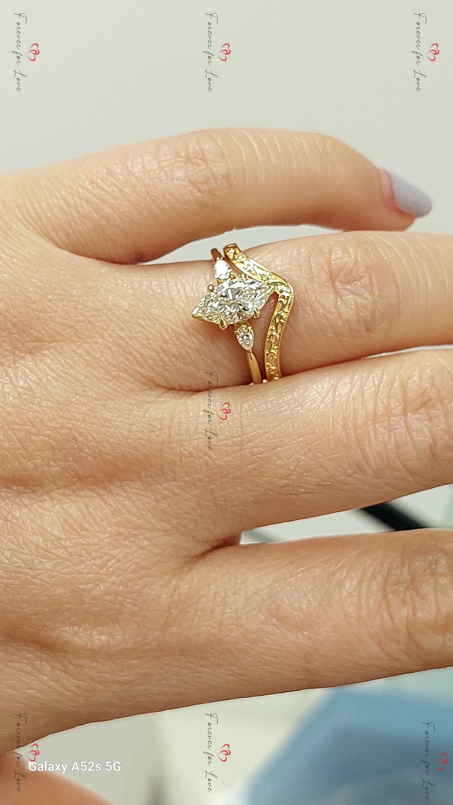 1,5 Karat Marquise Labordiamantband Marquise cut Moissanite engagement ring in 935er Argentium Silber — custom handcrafted by Forever For Love