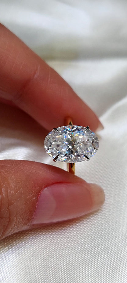 4 Ct Oval Diamond, Moissanite Halo Engagement Ring