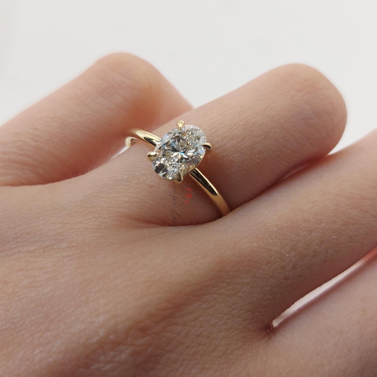 Bague de Fiançailles Solitaire Ovale en Diamant de Laboratoire 1 Ct D VVS2 Oval cut 1Ct Moissanite taille brillant engagement ring in Gold or Platinum — custom handcrafted by Forever For Love